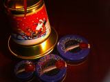 Goldene Glockendose